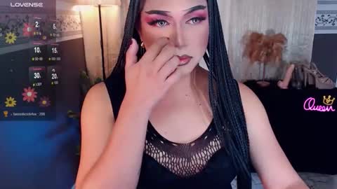 Snapshot of sluthotcummer69x chatting on March 23, 2:32 pm EMPRESS GODDESS KRISTINE online show from March 23, 2:32 pm