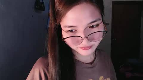 slutty_hannaxx online show from April 21, 3:46 am