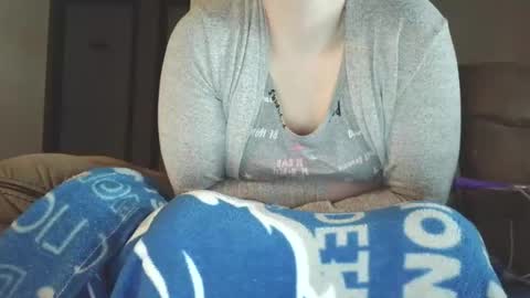 Snapshot of slutty_redhead3 chatting on May 26, 12:50 am Slutty redhead3 online show from May 26, 12:50 am