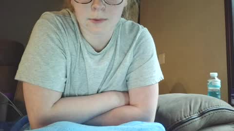 Slutty redhead3 online show from June 25, 12:32 am