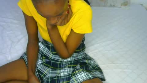 Sexyslutt online show from April 5, 10:40 pm