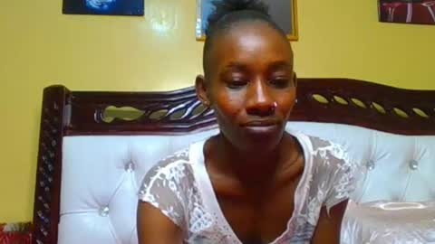 Snapshot of sluttysam_ chatting on June 12, 9:35 pm Sexyslutt online show from June 12, 9:35 pm