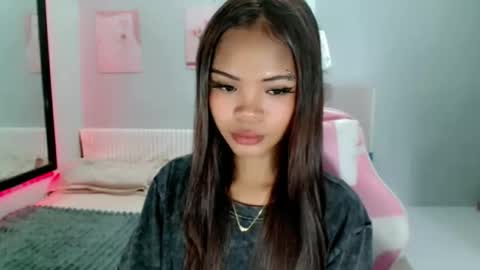Snapshot of slutxcums_farrah69 chatting on May 18, 10:26 pm Dont forget to follow me give me thumbs upIm a New kataluna online show from May 18, 10:26 pm