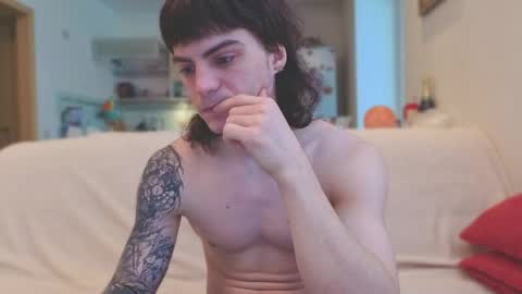 Gus online show from March 1, 10:06 am