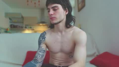 Gus online show from March 4, 4:51 am