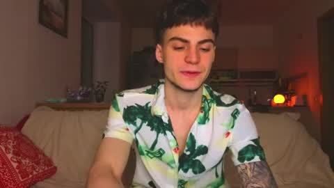 Gus online show from May 6, 9:31 pm