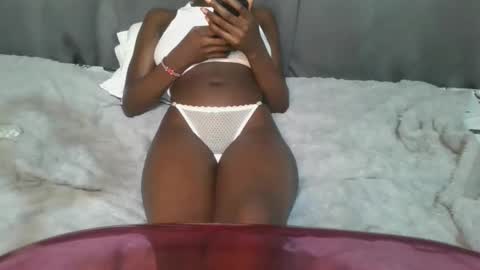 sly_rose online show from April 10, 9:19 pm