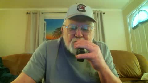 Snapshot of slydevi1 chatting on October 17, 8:44 pm Slydevil online show from October 17, 8:44 pm