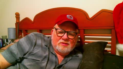 Snapshot of slydevil_sc chatting on December 8, 11:46 am Sly online show from December 8, 11:46 am