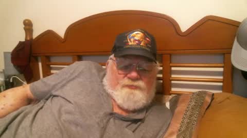 Snapshot of slydevil_sc chatting on September 17, 4:52 pm Sly online show from September 17, 4:52 pm