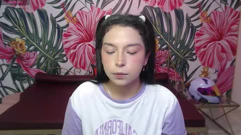 Mariana Torres online show from March 26, 1:06 pm