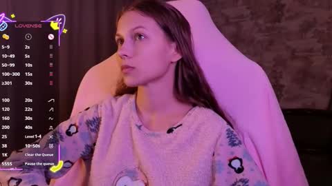 Emma online show from October 5, 6:17 pm