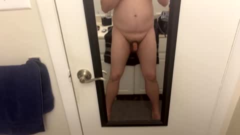 Snapshot of smalldick0324 chatting on October 24, 12:12 pm smalldick0324 online show from October 24, 12:12 pm