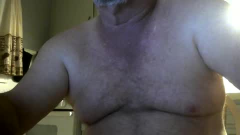 Snapshot of smalldickdjk chatting on May 20, 9:15 am smalldickdjk online show from May 20, 9:15 am