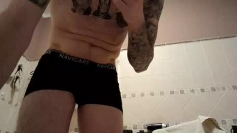 smallone8825 online show from February 4, 12:11 pm