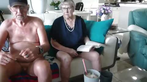 Daddy online show from May 6, 12:54 pm