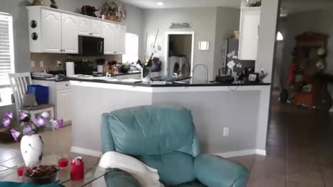 Daddy online show from May 10, 2:44 pm