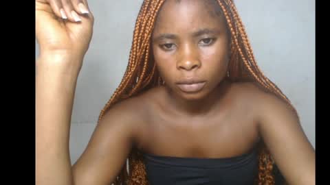 Snapshot of smallsluty chatting on May 18, 7:20 pm smallsluty online show from May 18, 7:20 pm