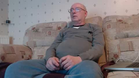 Steve online show from December 21, 7:43 pm