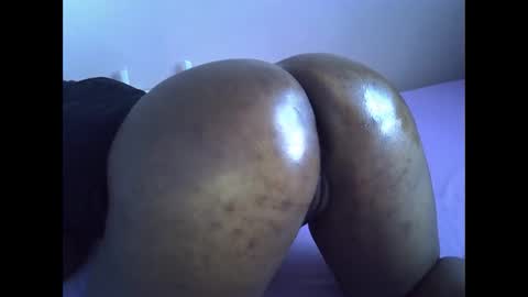 smart_lilly online show from April 11, 5:34 am