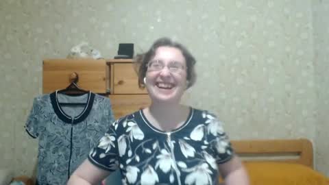 smart_rose online show from April 15, 9:26 pm