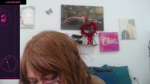 Snapshot of smilet_milf chatting on April 29, 4:33 pm Smileth online show from April 29, 4:33 pm