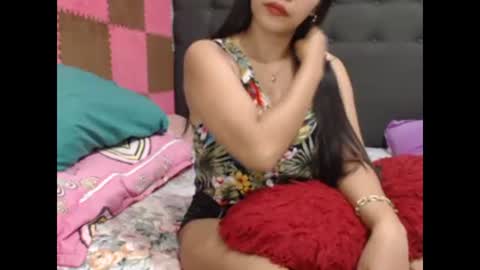 smilingbutt online show from February 10, 1:48 pm