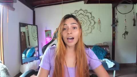 Snapshot of smilingsalor chatting on December 4, 8:07 pm SmilingSalor online show from December 4, 8:07 pm