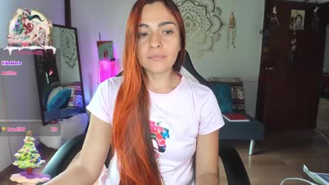 Snapshot of smilingsalor chatting on December 23, 3:01 pm SmilingSalor online show from December 23, 3:01 pm