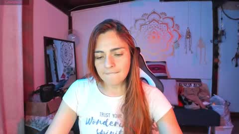 Snapshot of smilingsalor chatting on January 8, 2:25 am SmilingSalor online show from January 8, 2:25 am