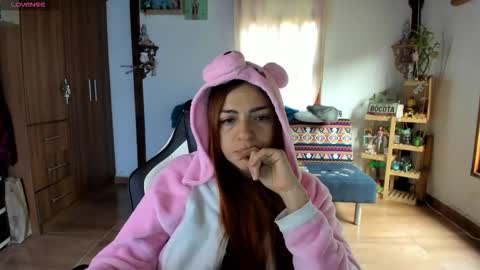 Snapshot of smilingsalor chatting on October 8, 11:41 am SmilingSalor online show from October 8, 11:41 am