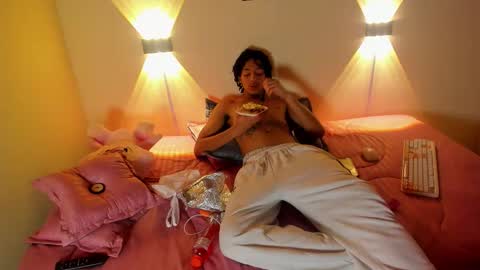 smitt jr online show from February 20, 2:19 am