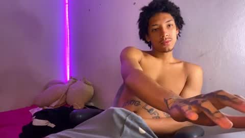 Snapshot of smith_kiki66 chatting on June 14, 3:19 am smith_kiki66 online show from June 14, 3:19 am