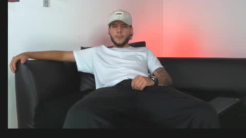 777 online show from March 3, 1:12 am