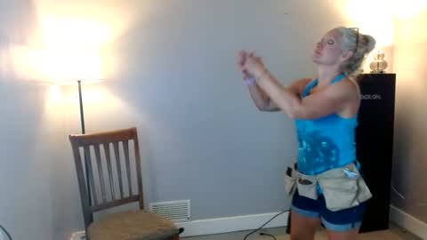 Snapshot of smitheight chatting on June 20, 2:36 am smitheight online show from June 20, 2:36 am