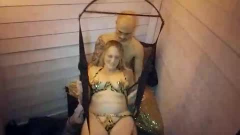 smitleyalex60 online show from October 22, 7:30 am