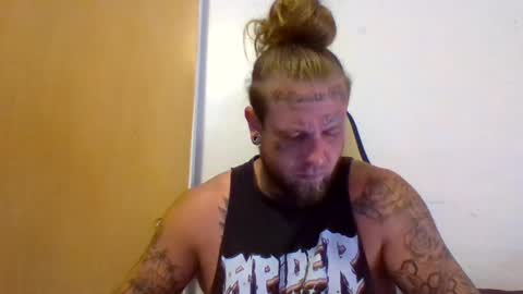 Snapshot of smokebluntafterblunt chatting on July 5, 4:19 am smoke online show from July 5, 4:19 am