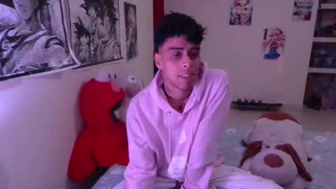 Snapshot of smoker00teddybear chatting on December 14, 7:40 am teddy online show from December 14, 7:40 am