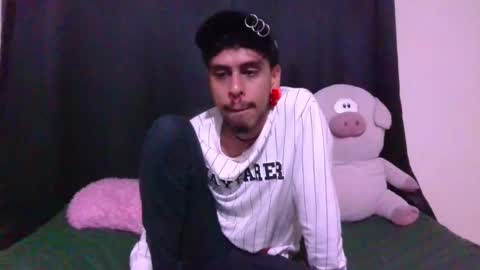 Snapshot of smoker00teddybear chatting on November 8, 9:09 am teddy online show from November 8, 9:09 am