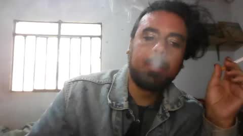 Snapshot of smokers_lounge chatting on June 8, 5:02 pm smokers_lounge online show from June 8, 5:02 pm