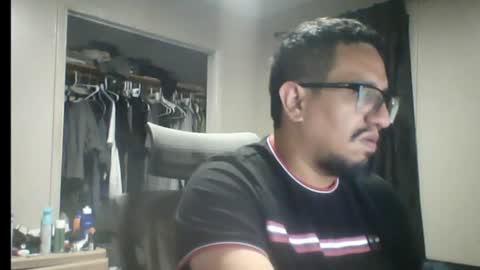 Snapshot of smoky47gxxx chatting on June 17, 1:52 am smoky47 online show from June 17, 1:52 am