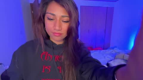 Snapshot of smonkedup chatting on December 3, 8:28 pm Carolina online show from December 3, 8:28 pm