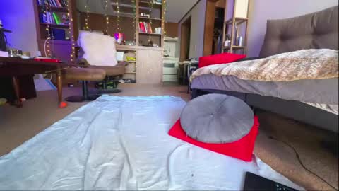 Snapshot of smonkedup chatting on March 12, 9:13 pm Carolina online show from March 12, 9:13 pm