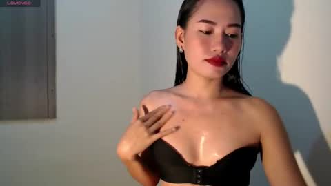 Snapshot of smooth_ara chatting on June 26, 10:47 pm smooth_ara online show from June 26, 10:47 pm