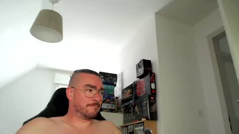 AllDayIDream online show from July 27, 1:18 pm