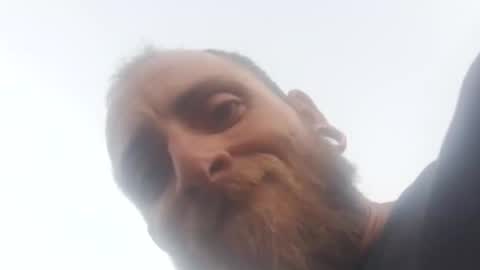 Snapshot of smyklops chatting on October 30, 12:45 am smyklops online show from October 30, 12:45 am