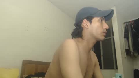 snackontime19 online show from September 9, 6:13 am