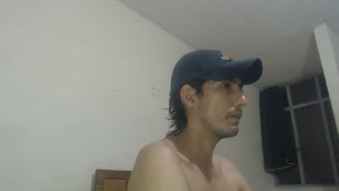 snackontime19 online show from September 26, 5:33 am