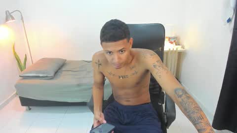 Snapshot of snak_master1 chatting on October 11, 3:06 am snak_master1 online show from October 11, 3:06 am