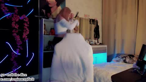 Snapshot of snake_bites chatting on April 23, 7:05 pm Reeginaaaaa online show from April 23, 7:05 pm